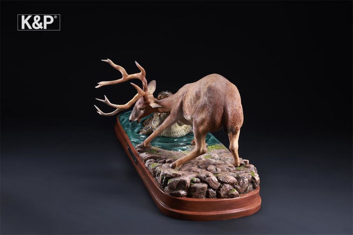 Deer & Crocodile Animal Trendy - the line between life and death