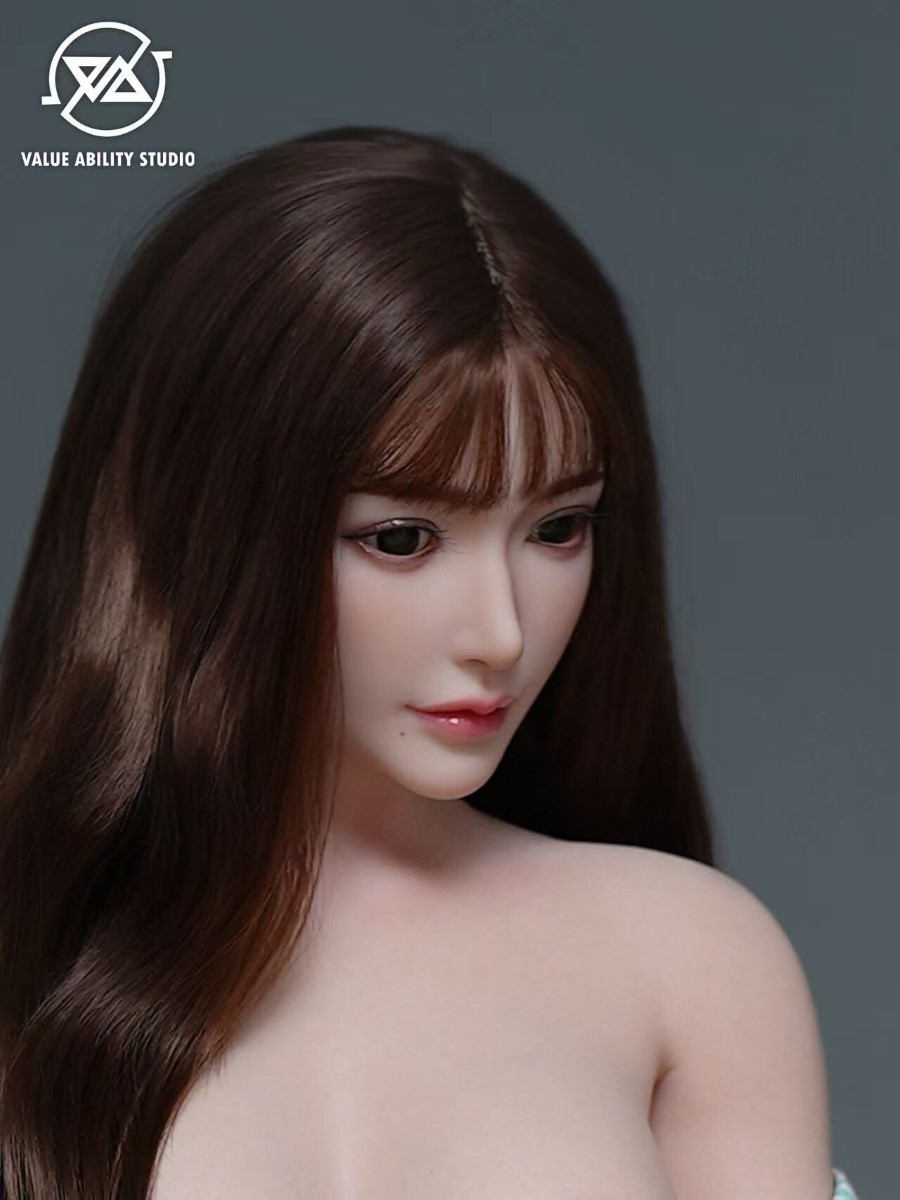 Asuka Kirara Platinum Silicone Action Figure 1/2.5