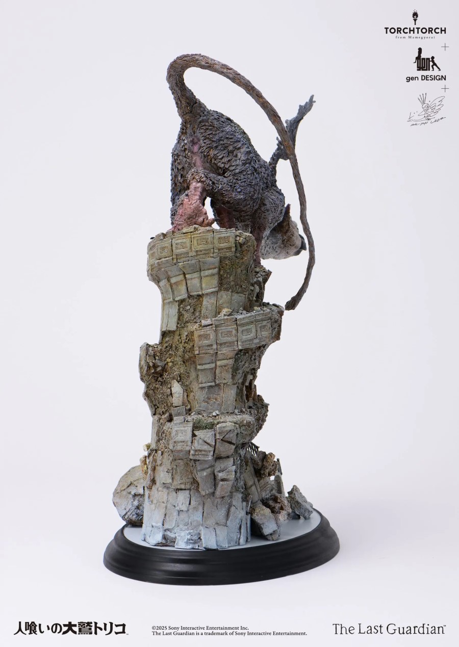 The Last Guardian: Trico Art Statue
