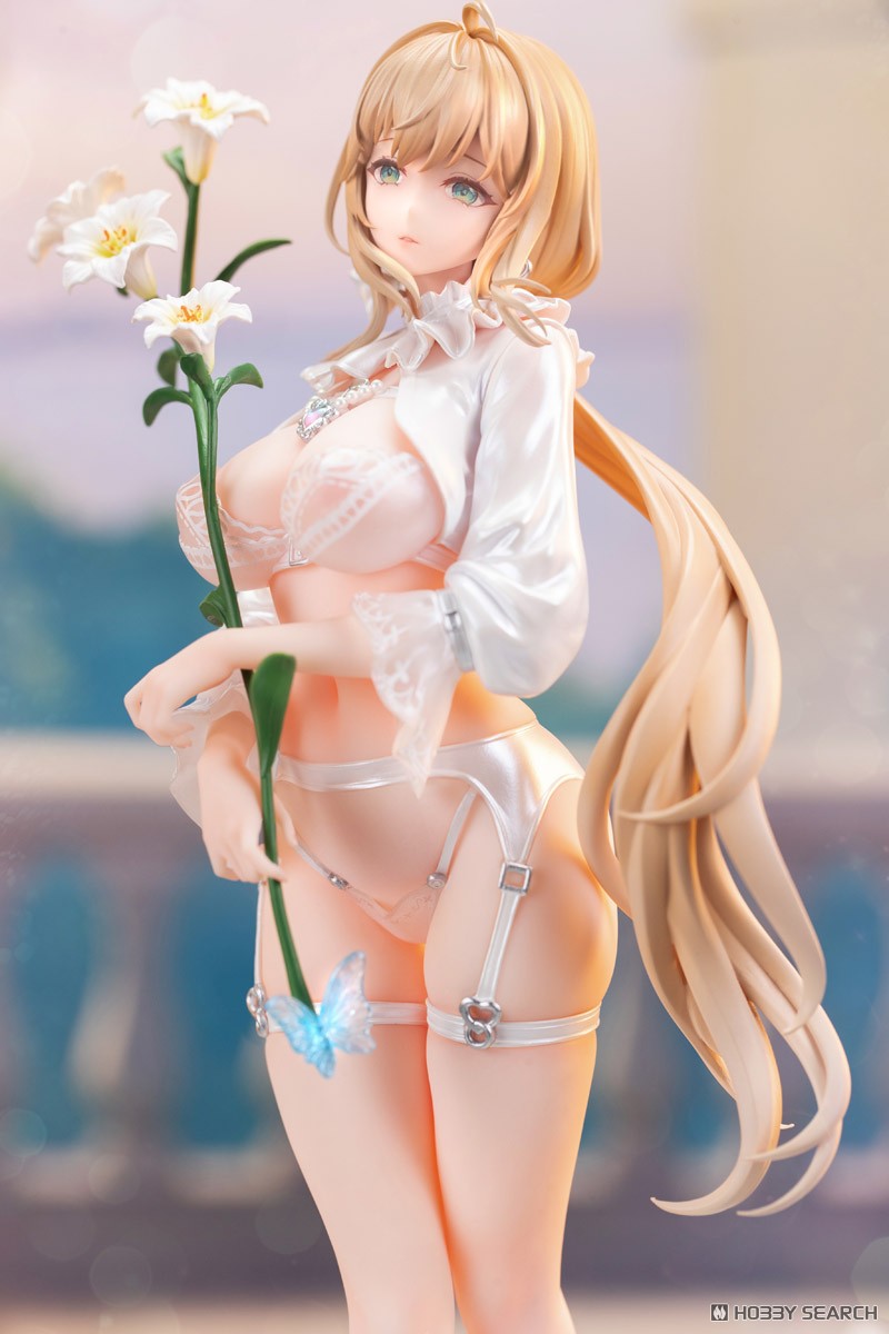 Momoko-chan ver. Standard Edition (Non-hair Implant Ver.)