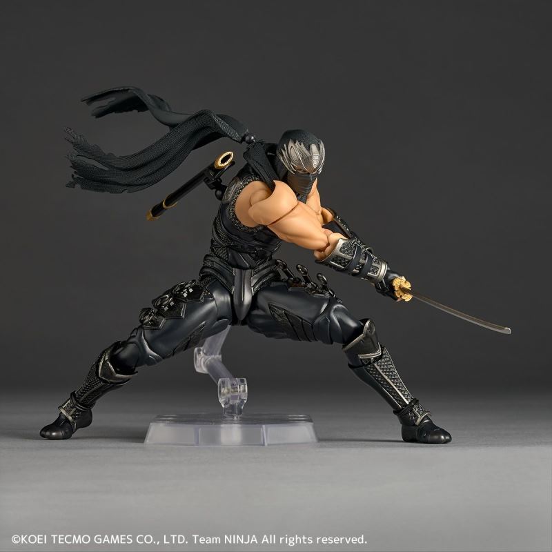 Revoltech Amazing Yamaguchi Ryu Hayabusa NINJA GAIDEN 3: Razor's Edge Ver