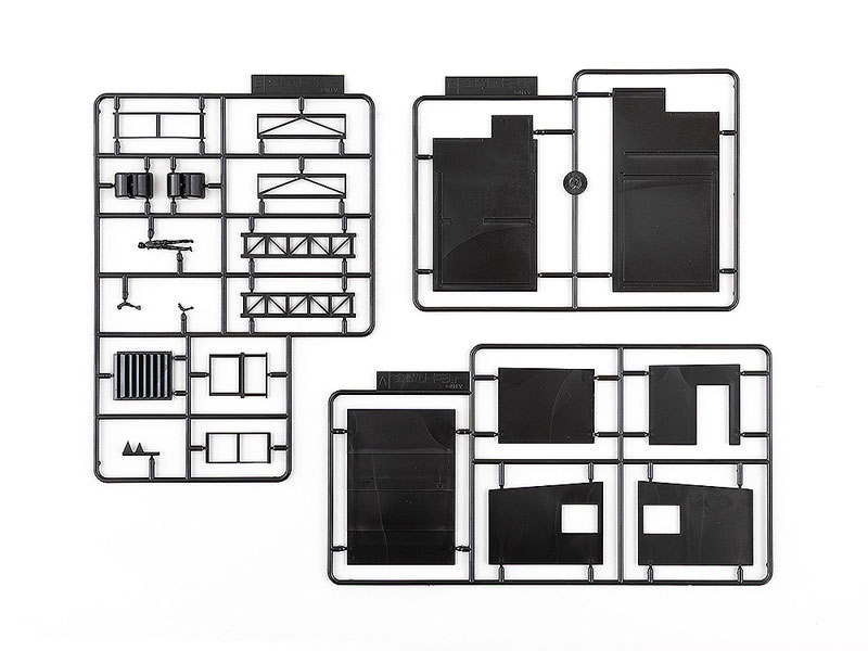 Friday Road Show Plastic Model