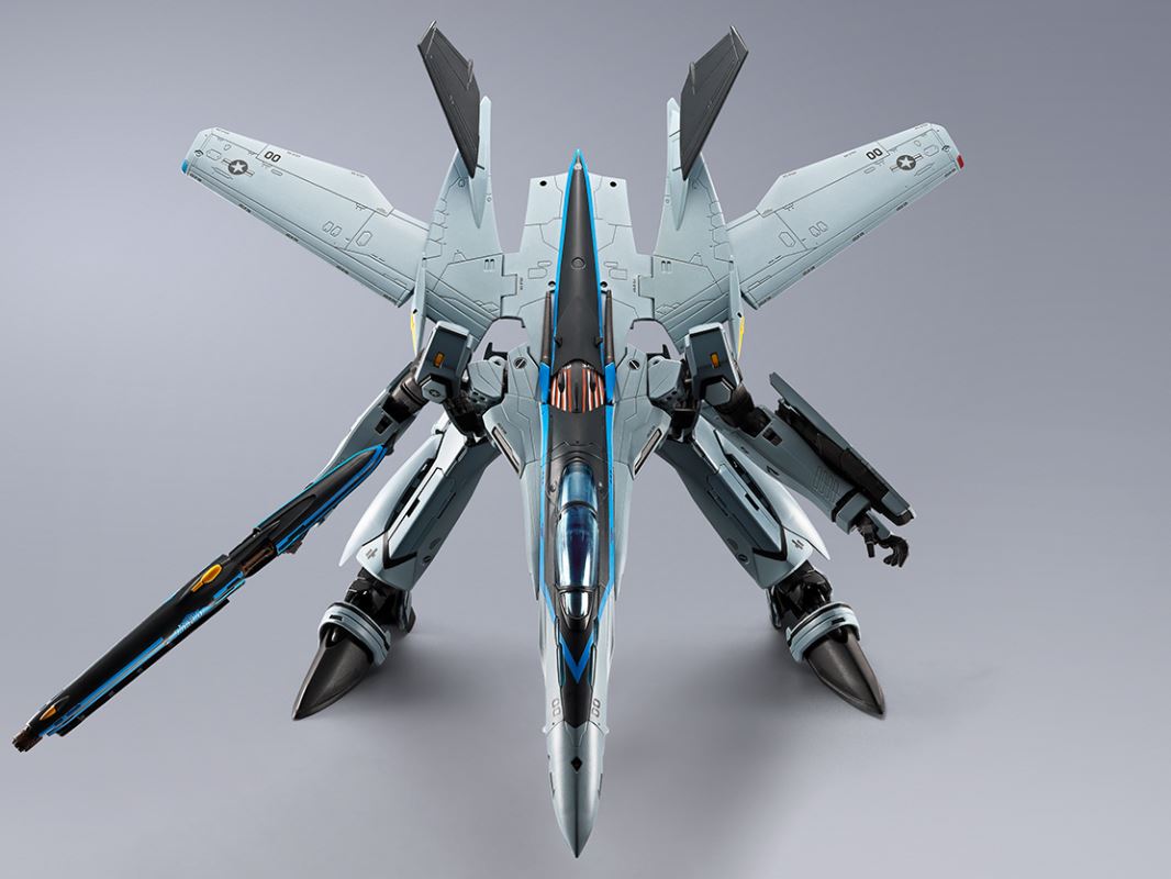 DX Chogokin VF-25 Messiah Valkyrie Top Gun Maverick Ver