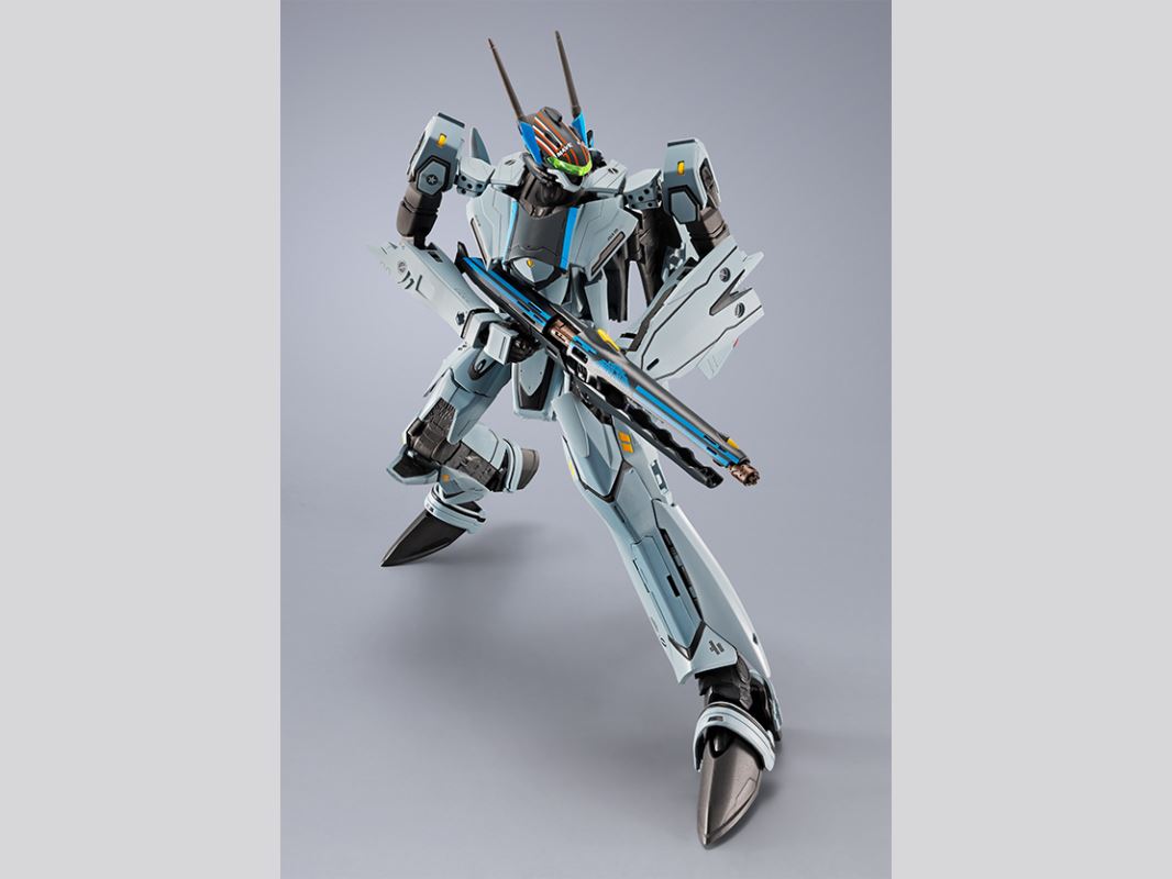 DX Chogokin VF-25 Messiah Valkyrie Top Gun Maverick Ver
