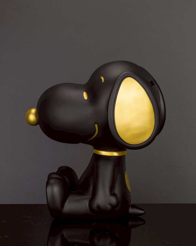 Snoopy Piggy Bank [Black & Gold Version]