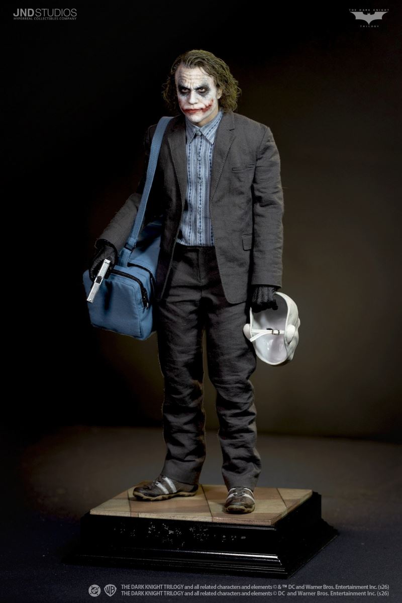 Batman: The Dark Knight - Joker (Bank Robber Edition) 1/6
