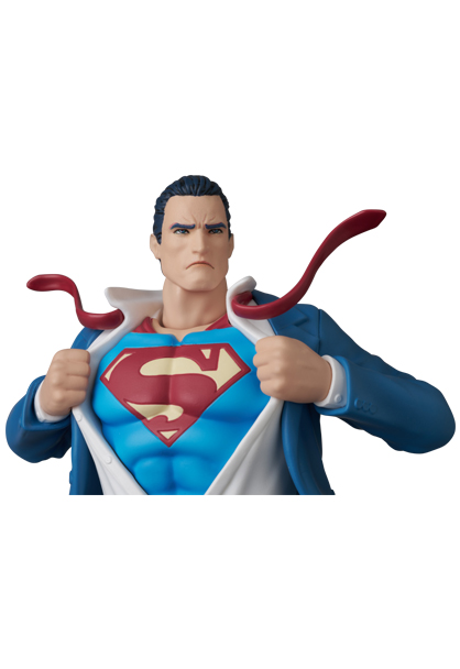 MAFEX CLARK KENT (BATMAN: HUSH Ver.)