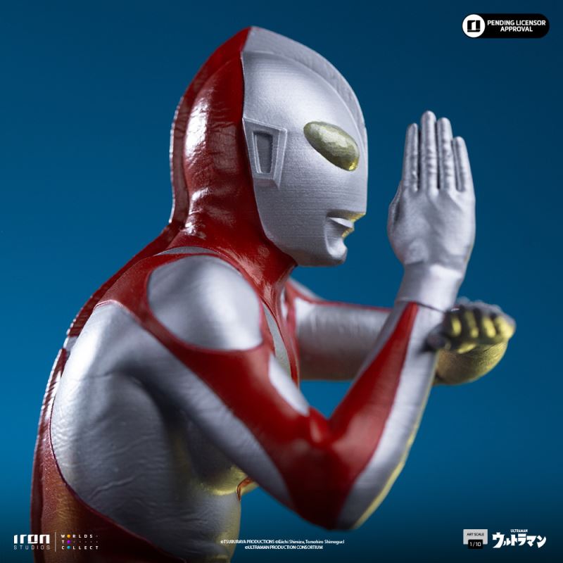 Ultraman 1/10