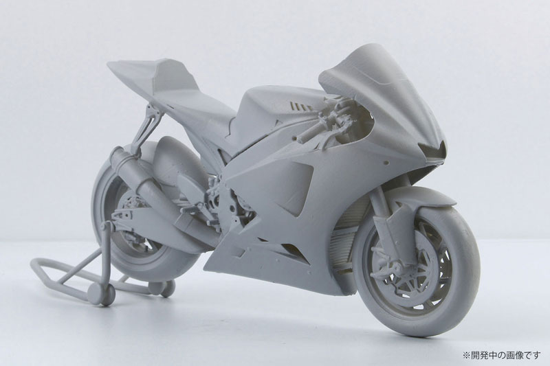 Yamaha YZR-M1 2007 Plastic Model 1/12