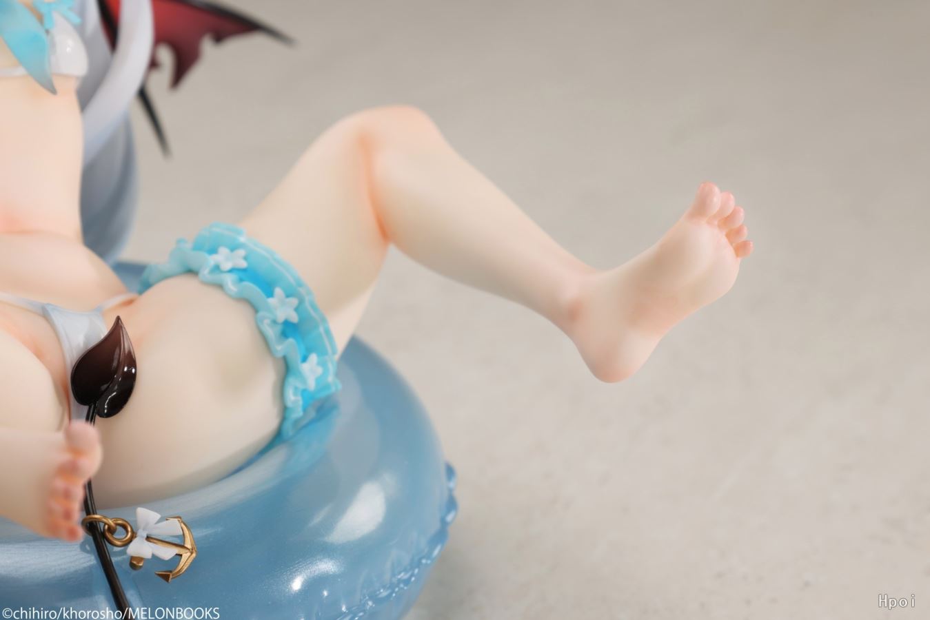 Silver-haired girl ~Floating Summer~ illustrated by Chihiro