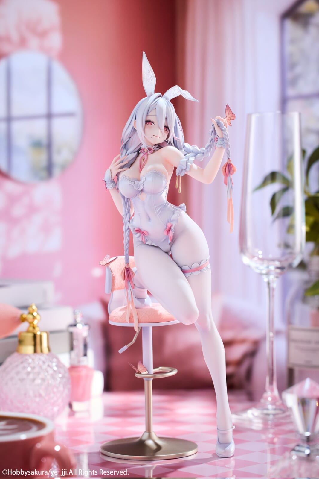 Mari Bunny Ver illustrated by ye jji