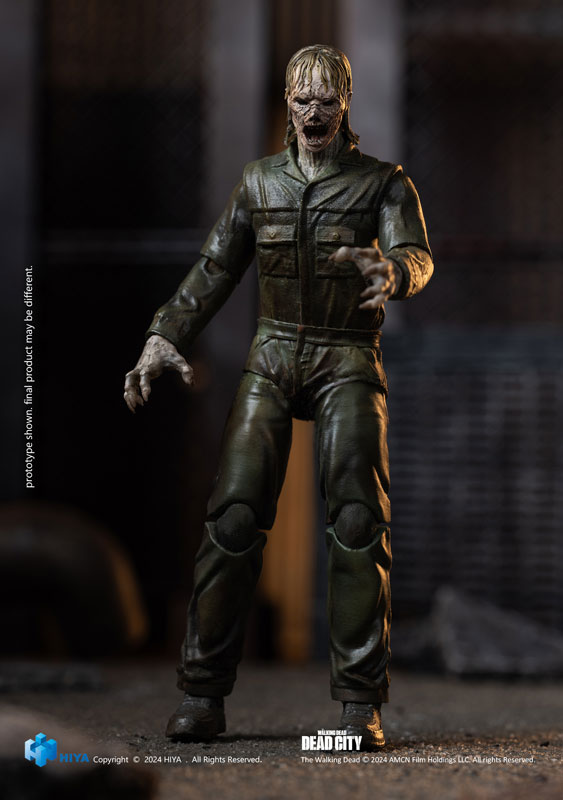 The Walking Dead: Daryl Dixon 1/18 Action Figure Dark Eyes Walker