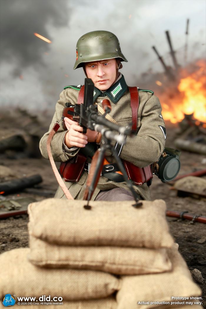World War II Germany - ZB30 gunner Friedrich & Commander Vogel 1/6
