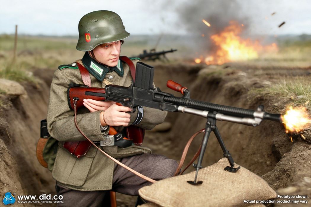 World War II Germany - ZB30 gunner Friedrich & Commander Vogel 1/6