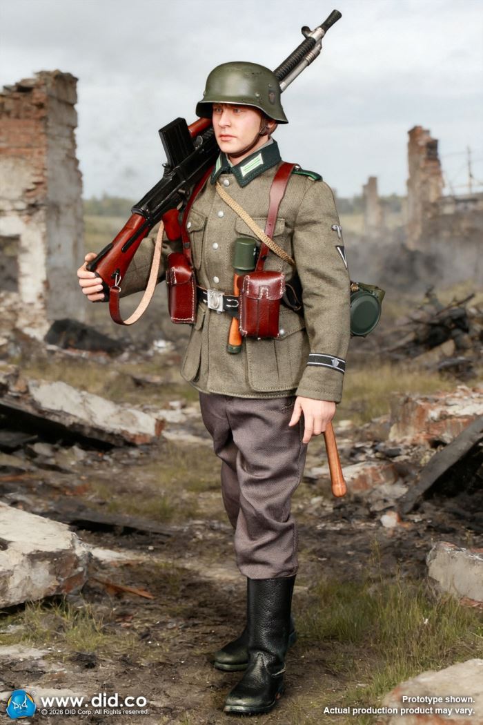 World War II Germany - ZB30 gunner Friedrich & Commander Vogel 1/6