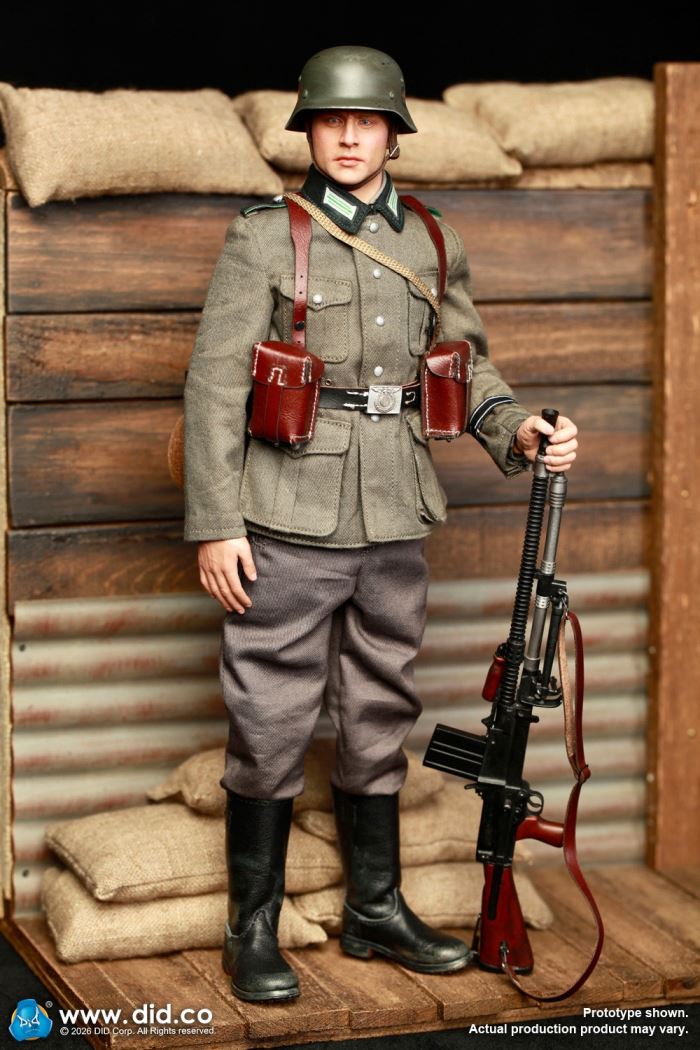 World War II Germany - ZB30 gunner Friedrich & Commander Vogel 1/6