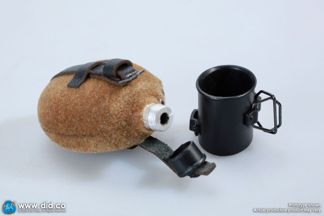 World War II Germany - ZB30 gunner Friedrich & Commander Vogel 1/6