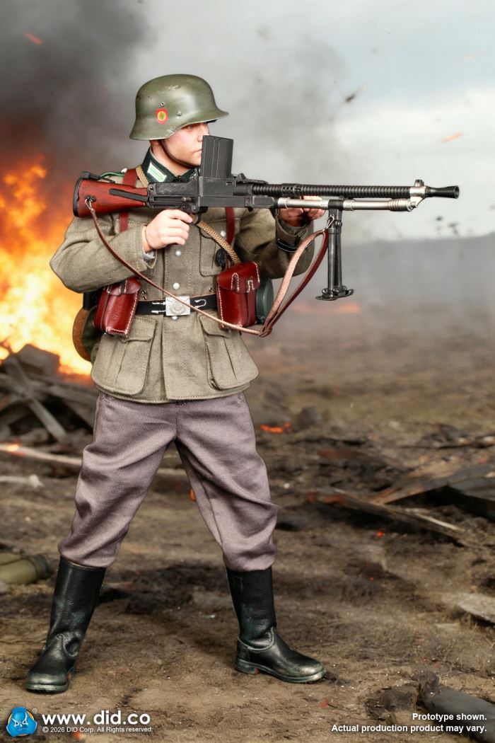 World War II Germany - ZB30 gunner Friedrich & Commander Vogel 1/6