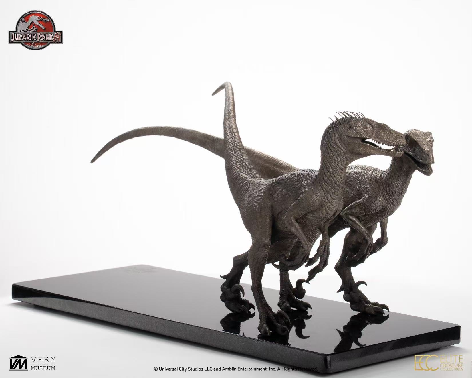 Velociraptors [Bronze] - Jurassic Park 3 1/8