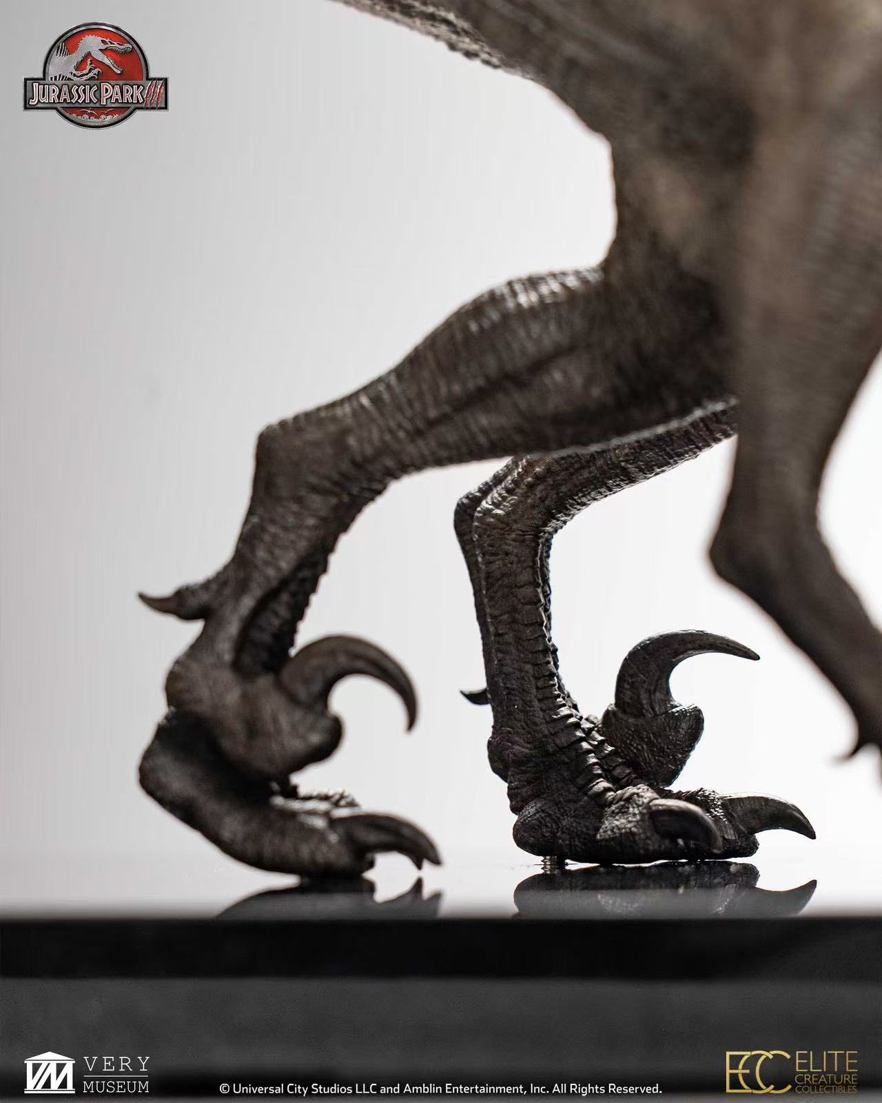 Velociraptors [Bronze] - Jurassic Park 3 1/8