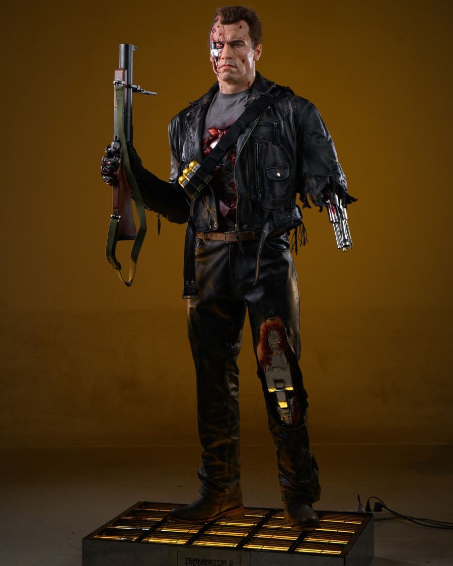 Terminator T800 battle damage 1/1 life size statue