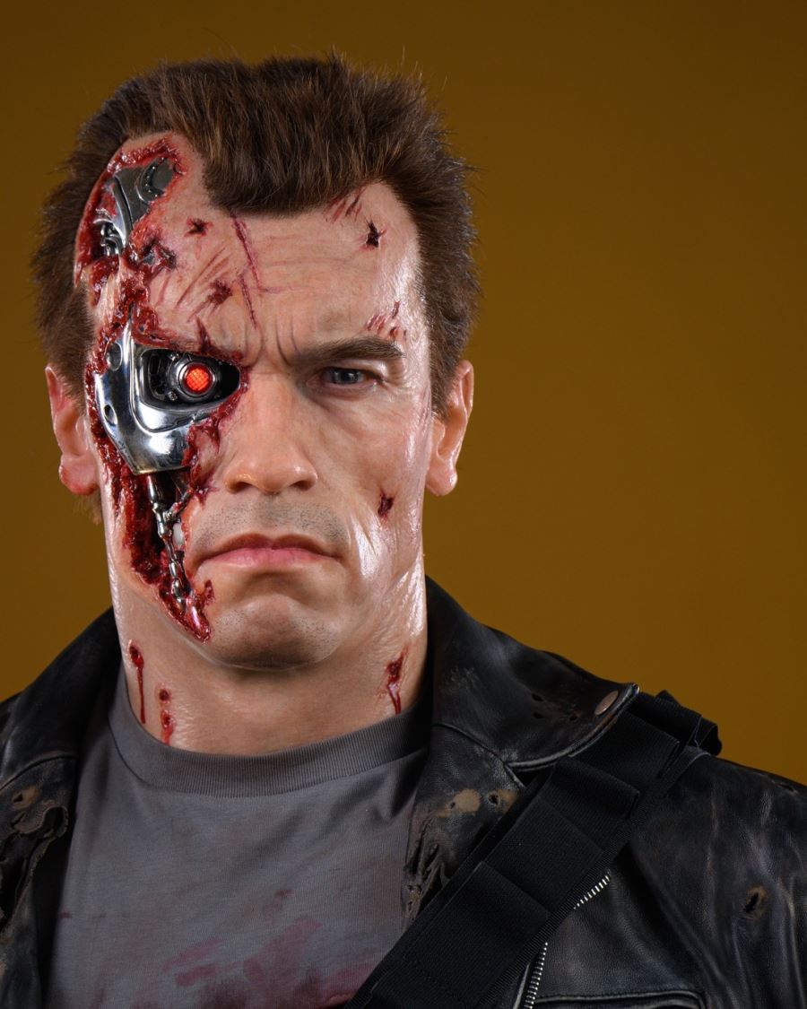Terminator T800 battle damage 1/1 life size statue