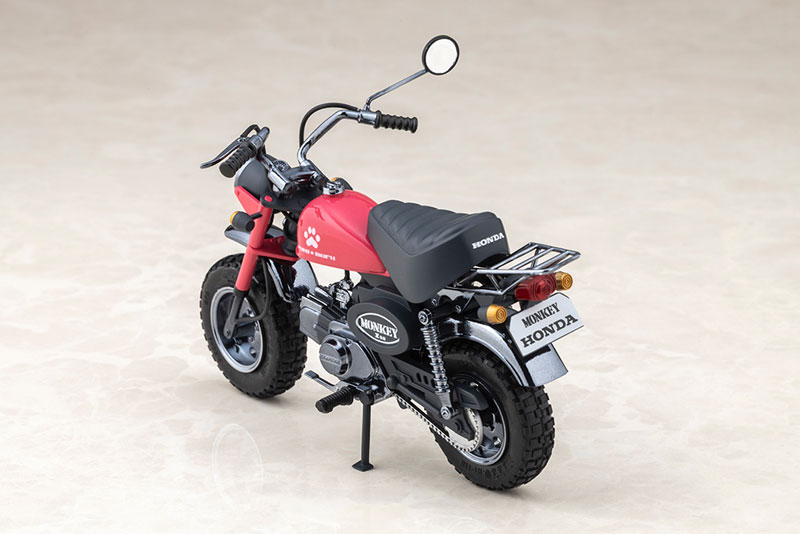 Megami Device PUNI MOFU Racing Mao with Honda Z50J-1 Monkey