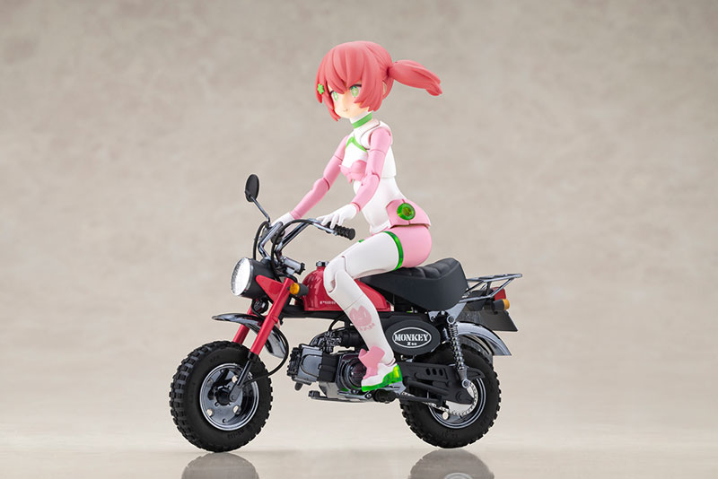 Megami Device PUNI MOFU Racing Mao with Honda Z50J-1 Monkey