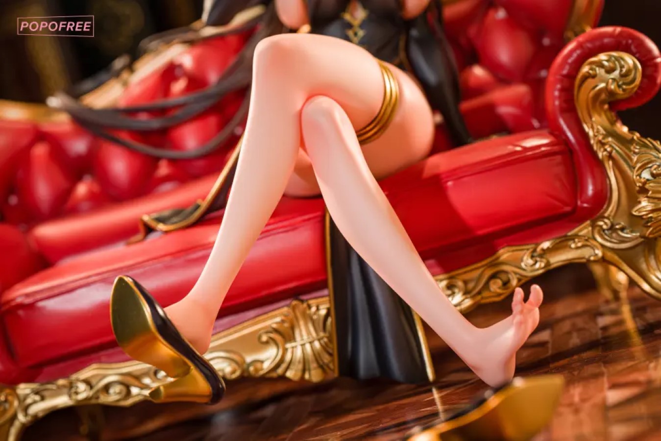 Lydia, the Demon World Executive