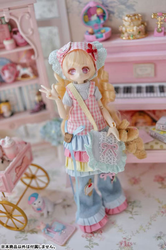 MomoTale Tales of Four Seasons Cafe BJD Doll