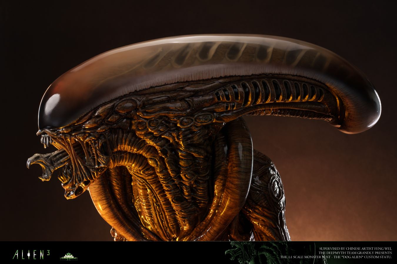 Dog Alien Bust 1/1