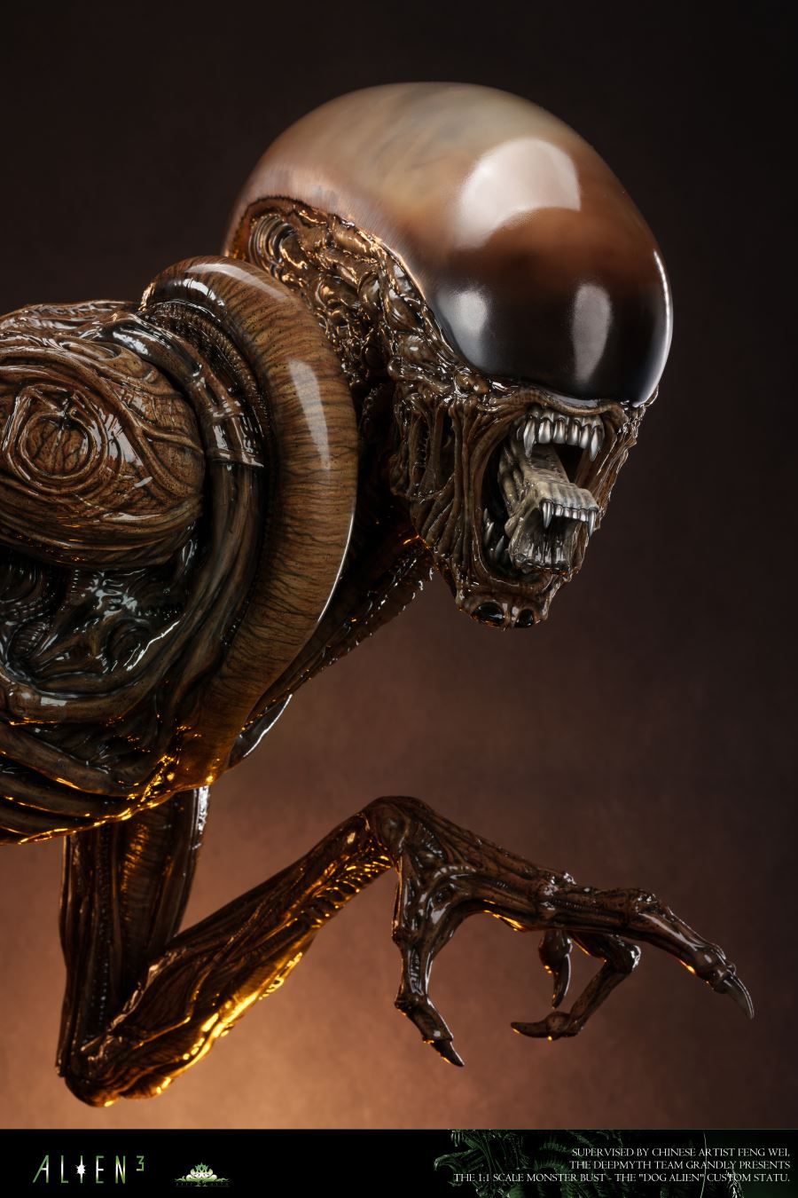 Dog Alien Bust 1/1