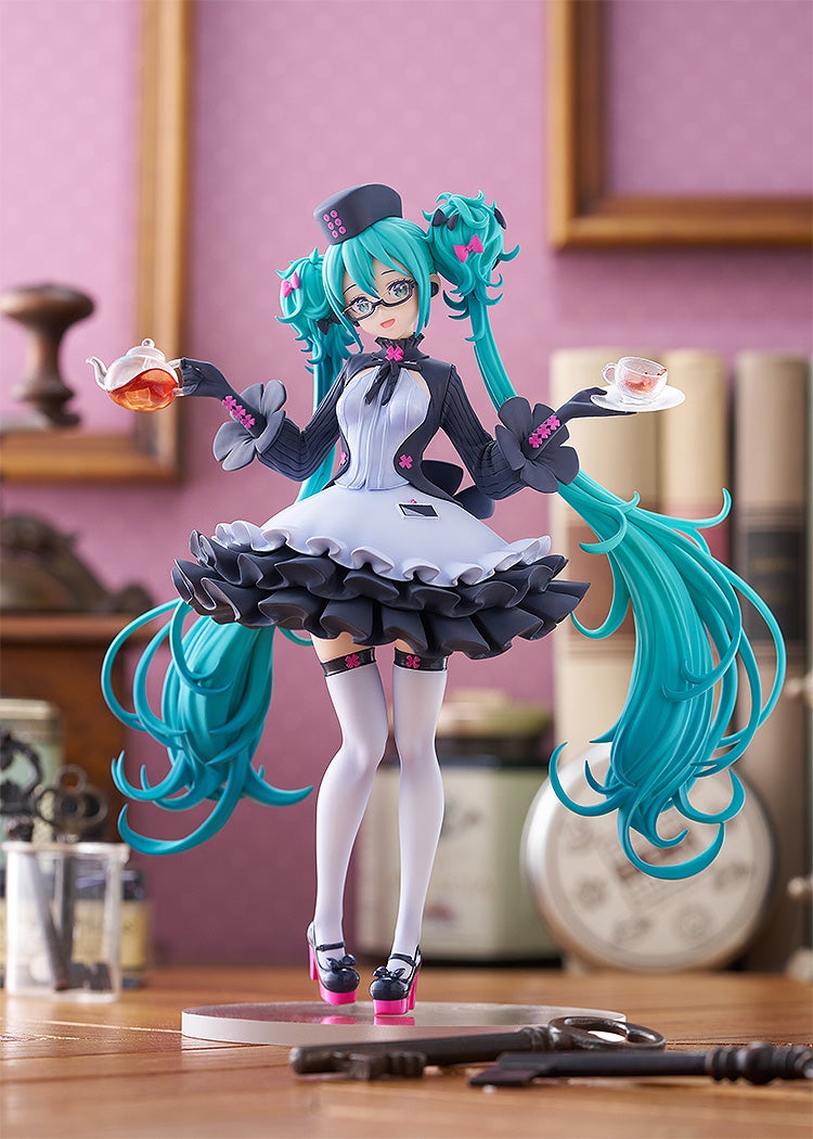 POP UP PARADE Hatsune Miku in glasses and a cafe version