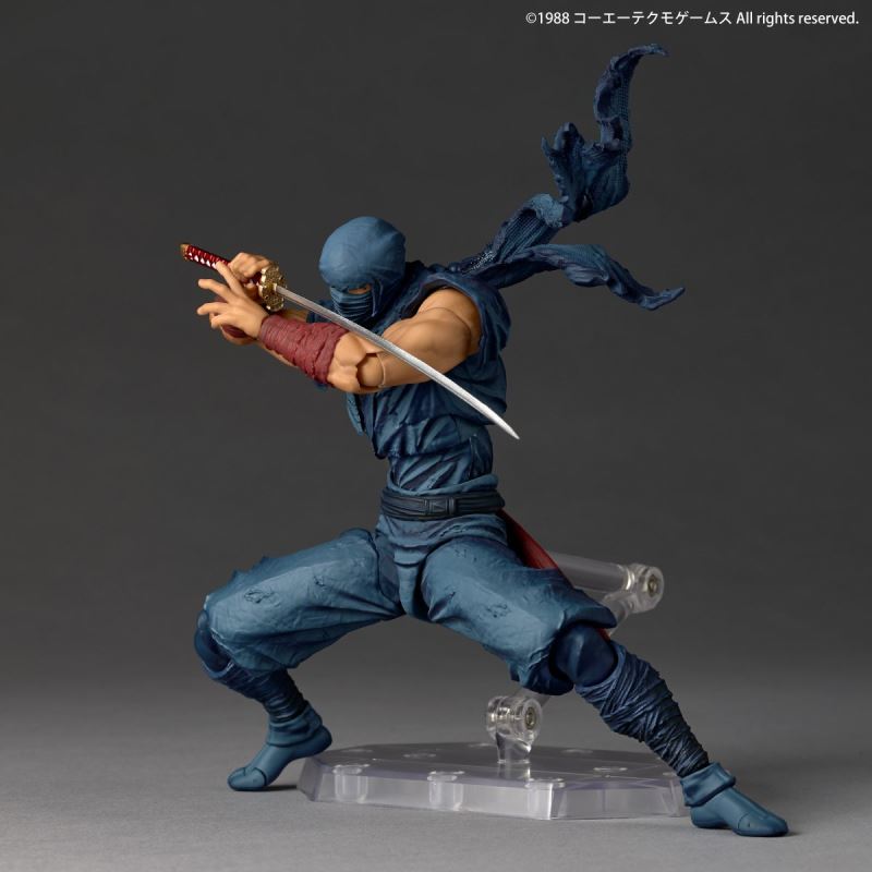 Revoltech Amazing Yamaguchi Ryu Hayabusa NINJA GAIDEN Ver