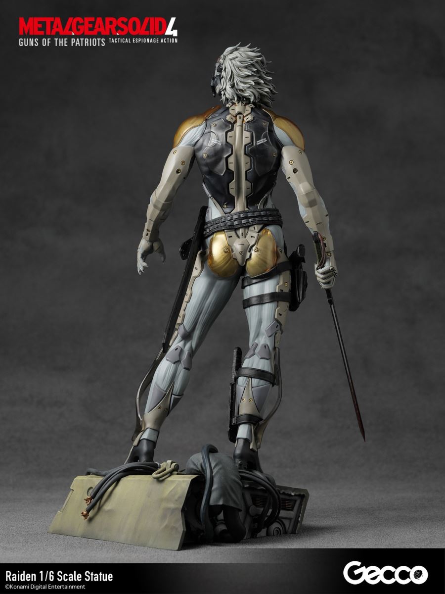 Raiden statue from Metal Gear Solid 4 Guns of the Patriots