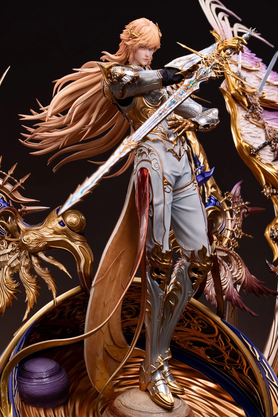 LongHaoChen -‌ Throne of Seal [Licensed] 1/4