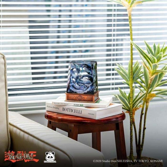 Yu-Gi-Oh! Blue-Eyes White Dragon Diorama LED Lamp