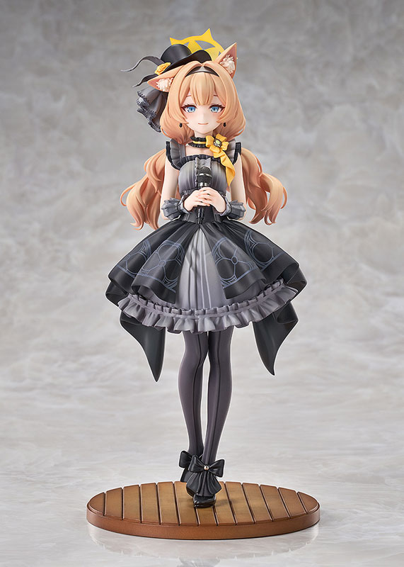 Blue Archive Mari (Idol): Memorial Lobby Ver. 1/7