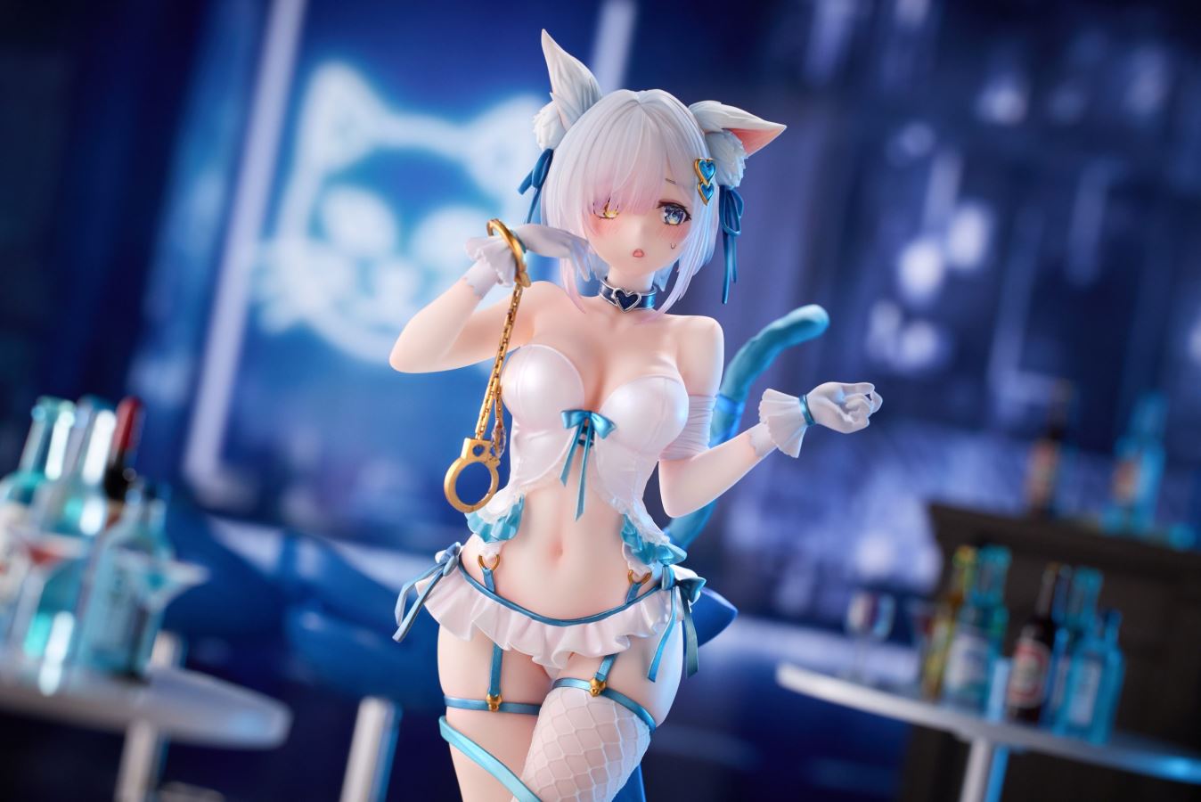 Bound Cat Putica-chan illustrated by Fernemo