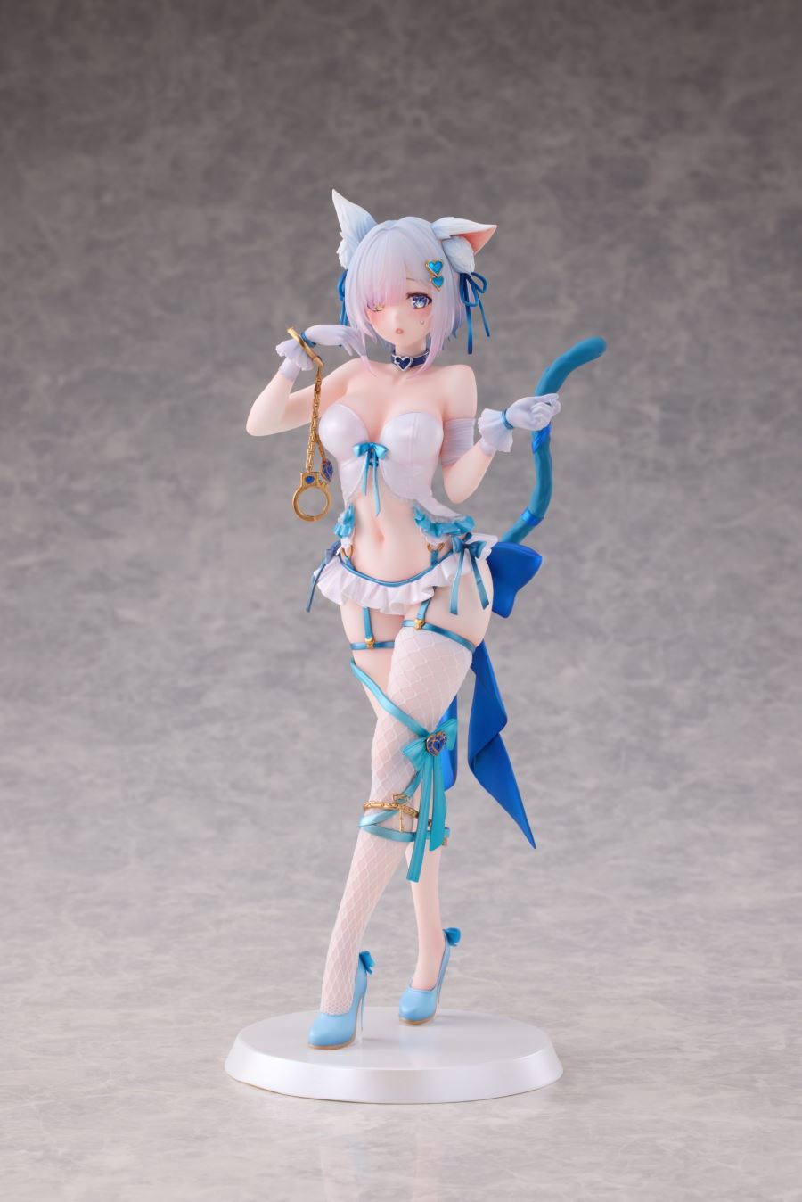 Bound Cat Putica-chan illustrated by Fernemo