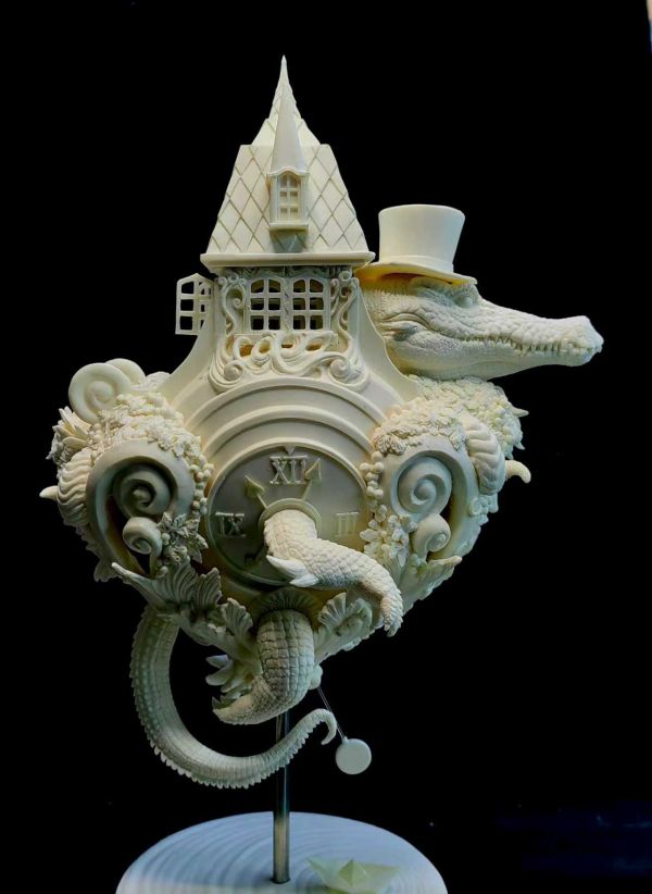 Clock Alligator White Model