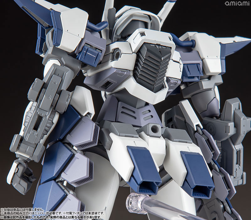 Full Metal Panic! Family 1/48 Azure Raven with Type 10 Modified Monomolecular Blade Plated Ver. + Special Display Base Designed by Kanetake Ebikawa