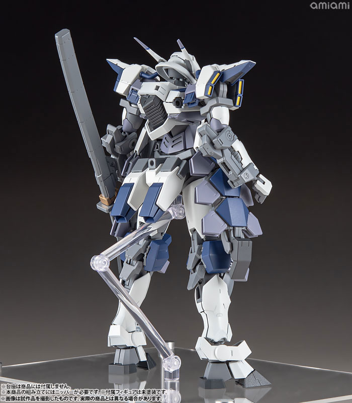 Full Metal Panic! Family 1/48 Azure Raven with Type 10 Modified Monomolecular Blade Plated Ver. + Special Display Base Designed by Kanetake Ebikawa