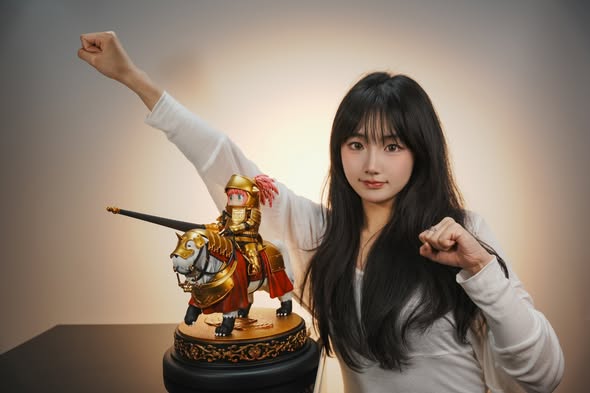 Year of the Horse Golden Knight Anya