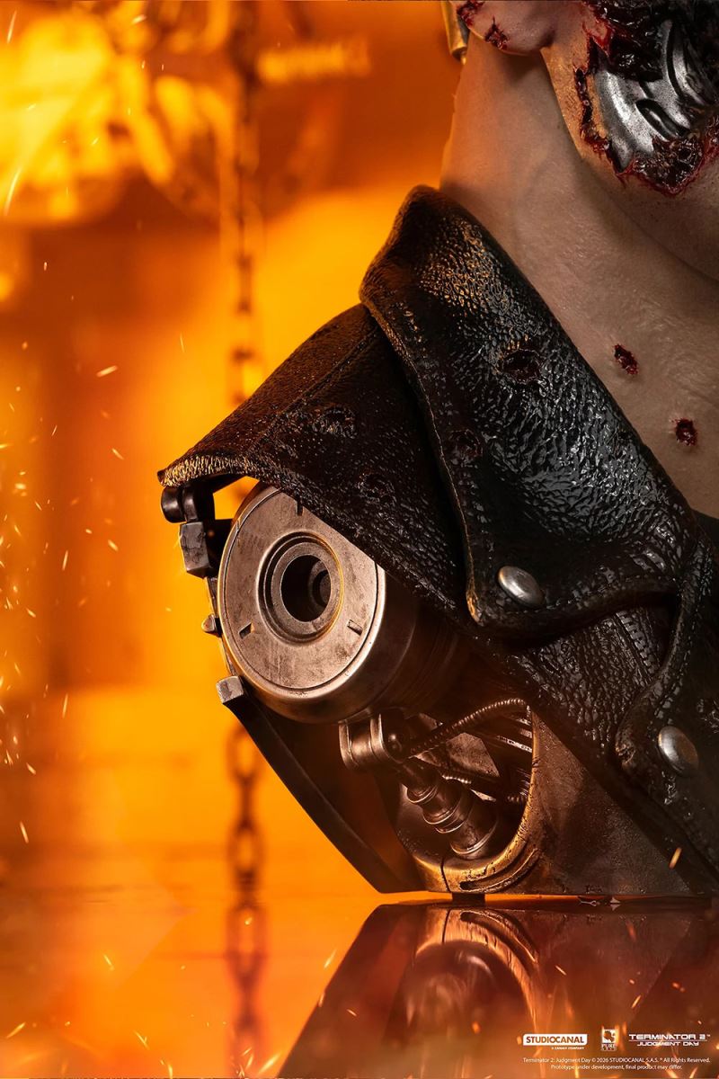 T-800 Model 101 (Battle Damaged) Art Mask