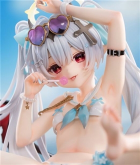 Silver-haired-girl-Floating-Summer-illustrated-by-Chihiro