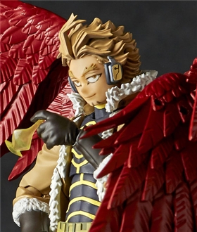 Revoltech-My-Hero-Academia-Amazing-Yamaguchi-Hawks