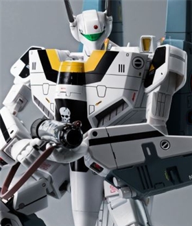 Space-Fortress-VF-1S-Transforming-Fighter-Super-Armor-Suit-Rick-Carter-