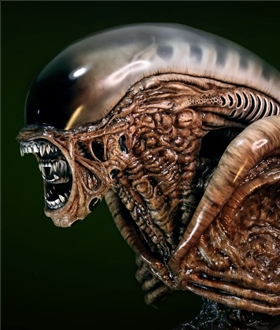 Life-Size-Dog-Alien-Bust