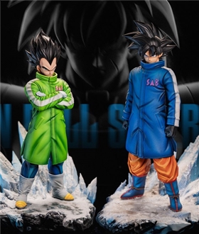 Snow-Clothing-Vegeta-Goku